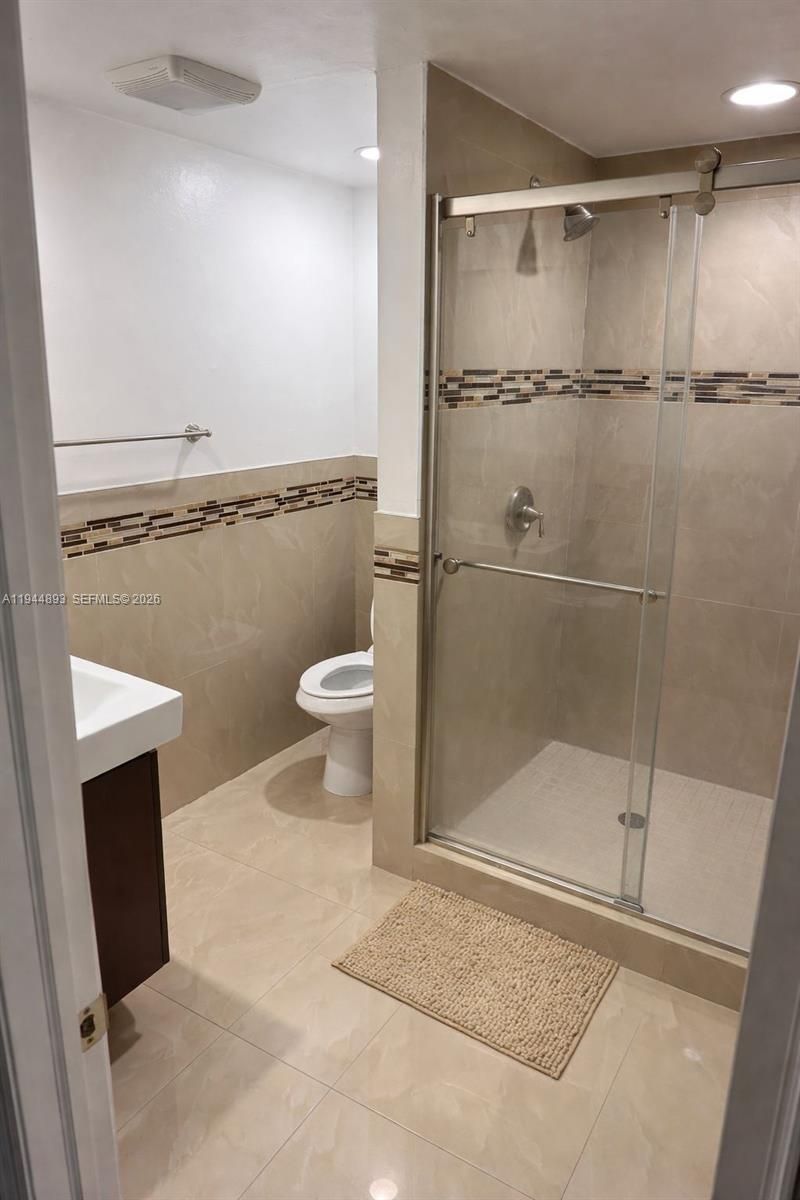 10090 NW 80th Ct, Unit 1540, Hialeah Gardens, FL 33016 Photo