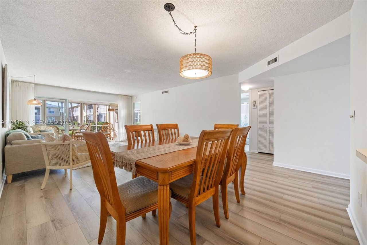 401 Charlemagne Blvd, Unit c112, Naples, FL 34112 Photo