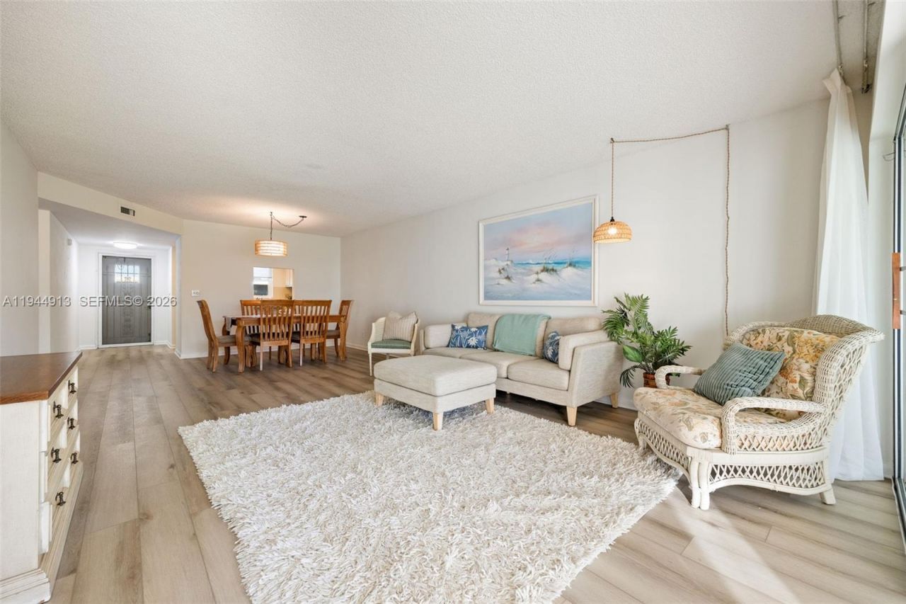 401 Charlemagne Blvd, Unit c112, Naples, FL 34112 Photo