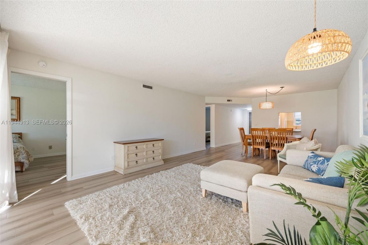 401 Charlemagne Blvd, Unit c112, Naples, FL 34112 Photo