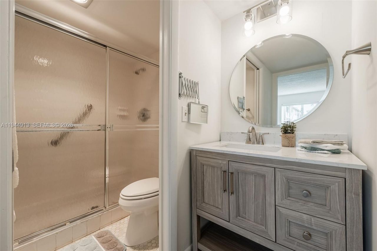 401 Charlemagne Blvd, Unit c112, Naples, FL 34112 Photo