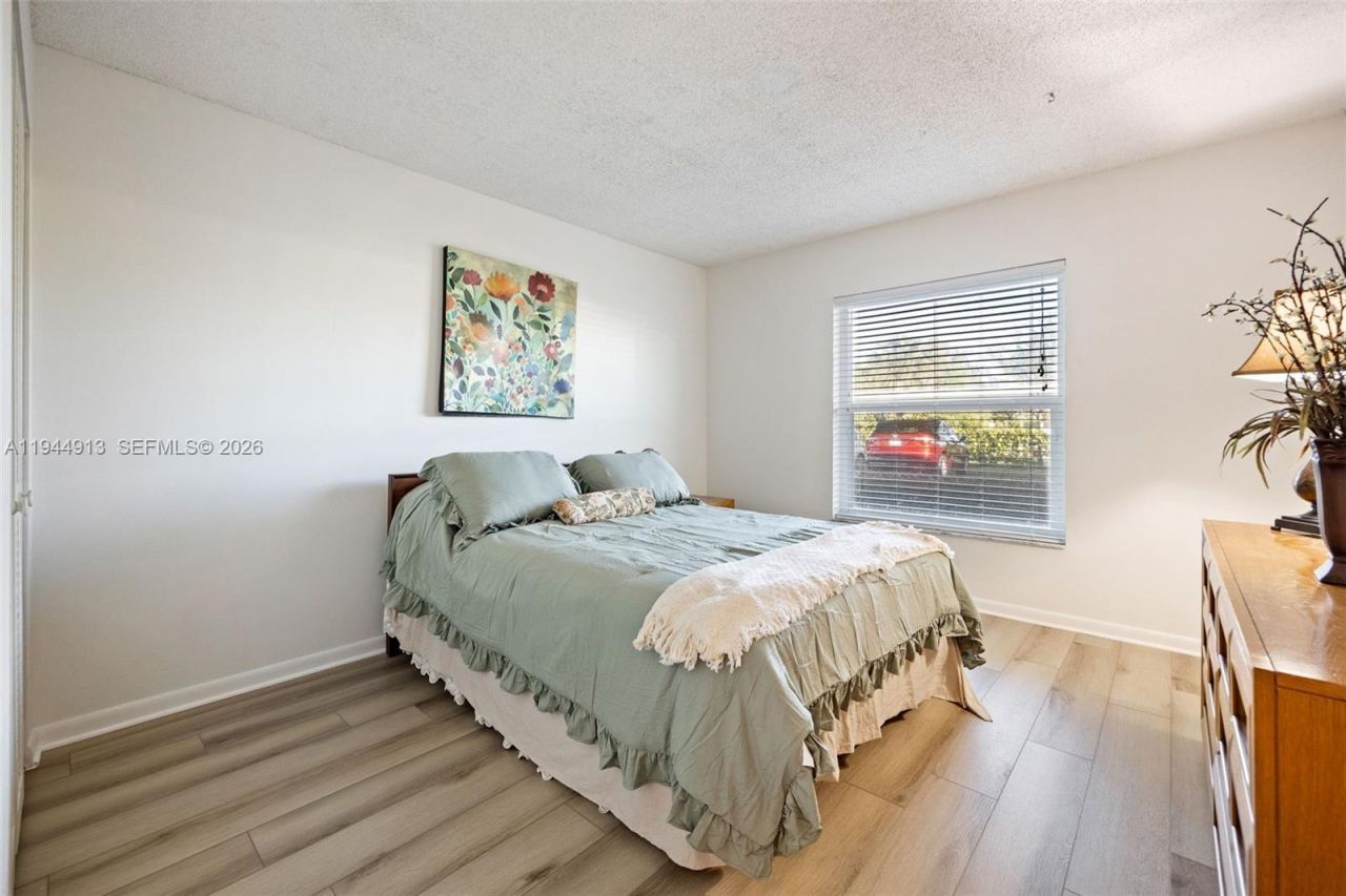 401 Charlemagne Blvd, Unit c112, Naples, FL 34112 Photo