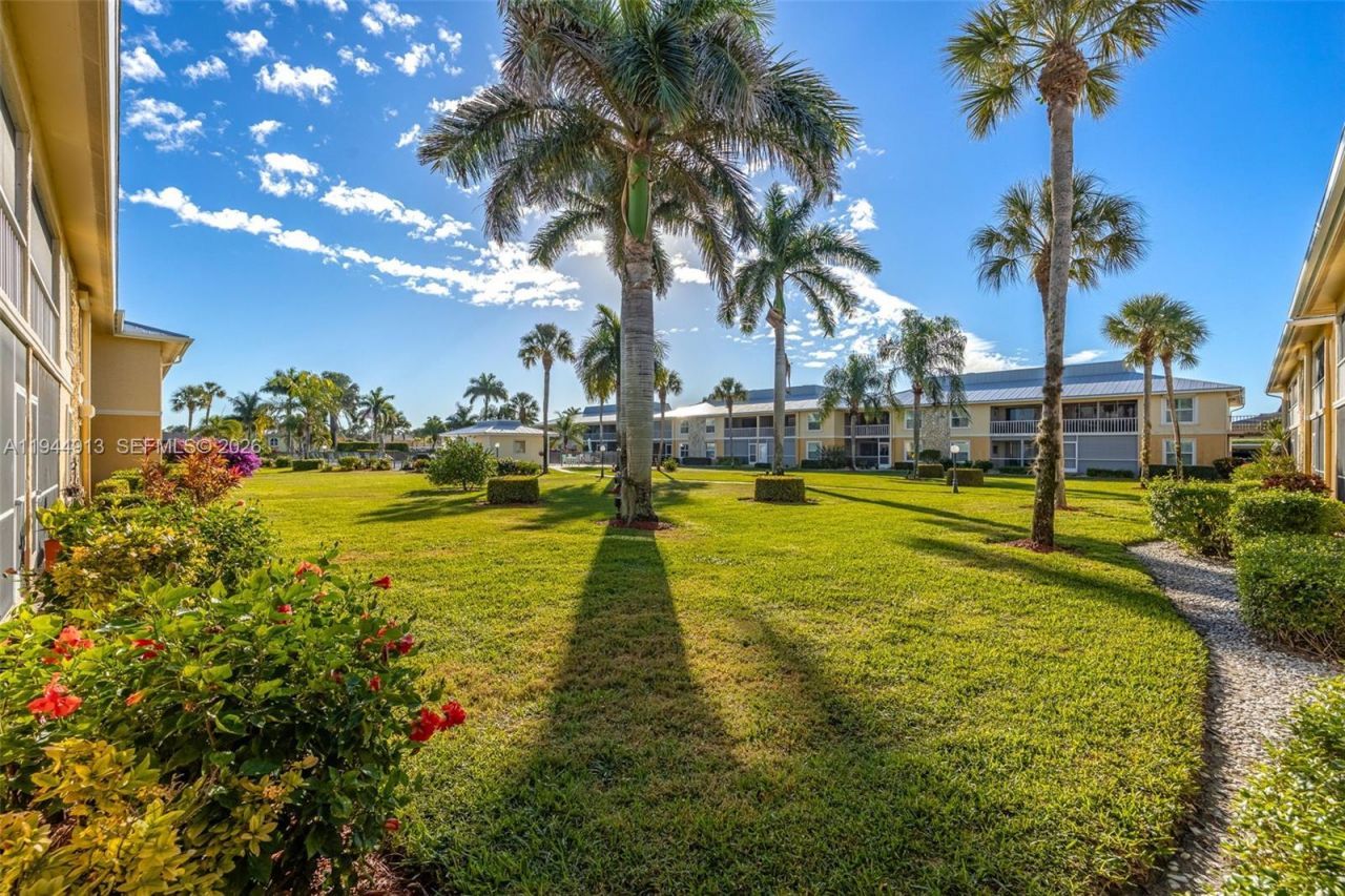 401 Charlemagne Blvd, Unit c112, Naples, FL 34112 Photo