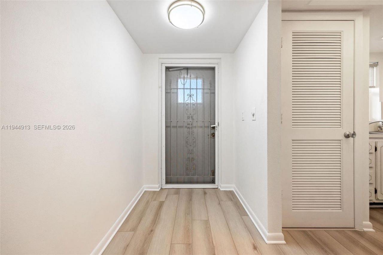 401 Charlemagne Blvd, Unit c112, Naples, FL 34112 Photo