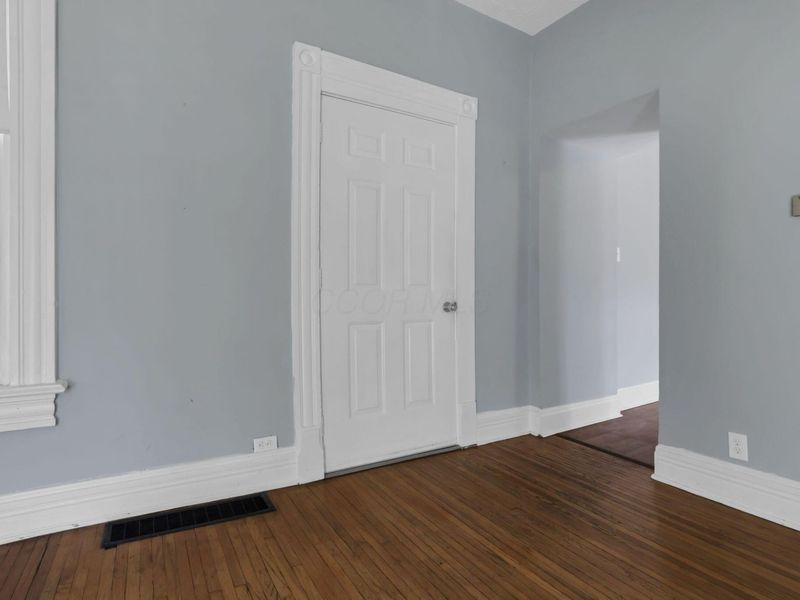 1319 Madison Avenue, Columbus, OH 43205 Photo 8