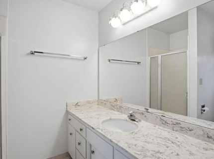 1402 W Orangeburg Ave, Modesto, CA 95350 Photo