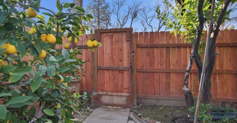 1402 W Orangeburg Ave, Modesto, CA 95350 Photo