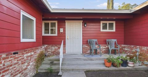 1402 W Orangeburg Ave, Modesto, CA 95350 Photo