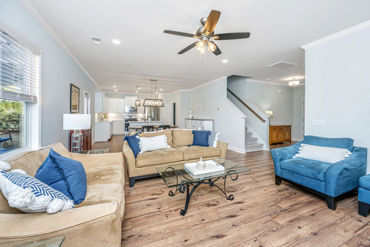 5049 Cranesbill Way Photo 10