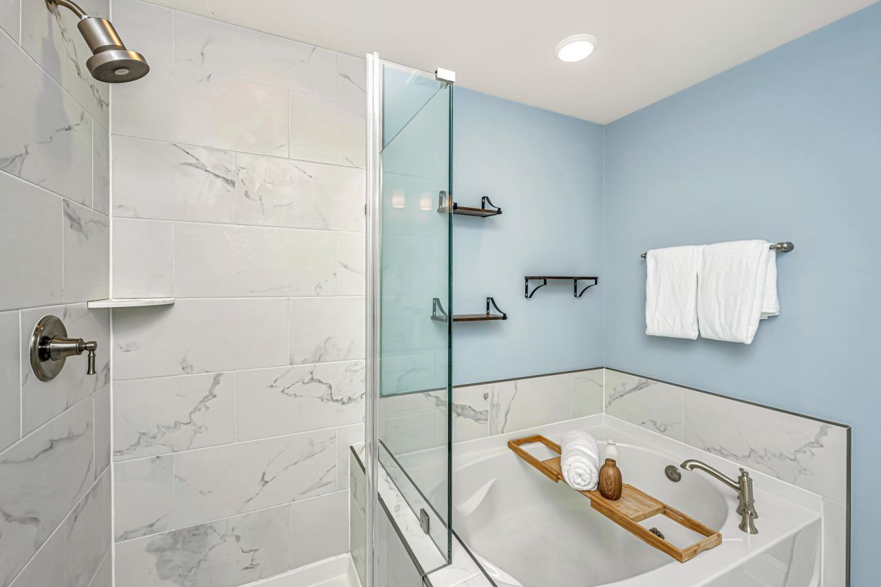 5049 Cranesbill Way Photo 23