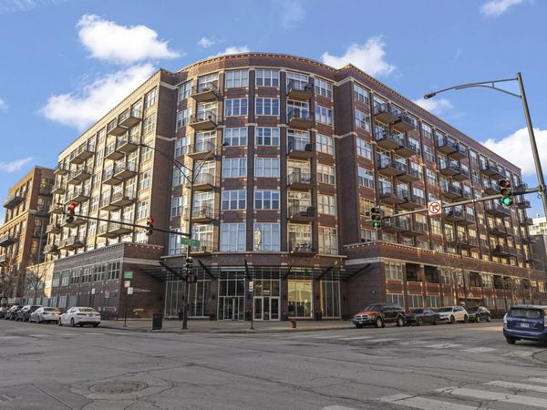 1000 W Adams Street, Unit 302, Chicago, IL 60607