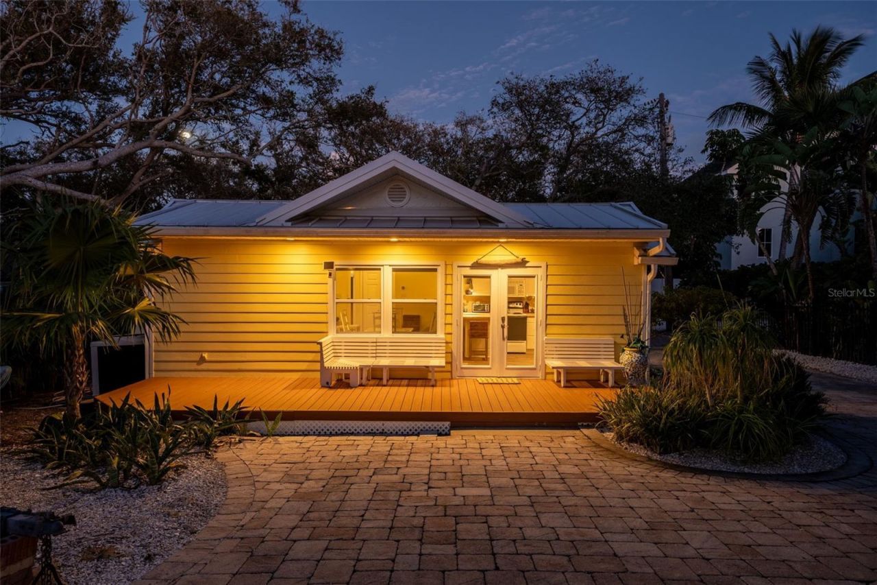 7152 Point Of Rocks Circle, Sarasota, FL 34242 Photo