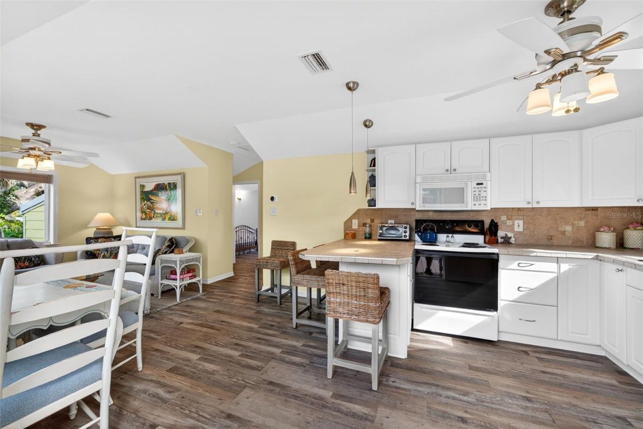 7152 Point Of Rocks Circle, Sarasota, FL 34242 Photo