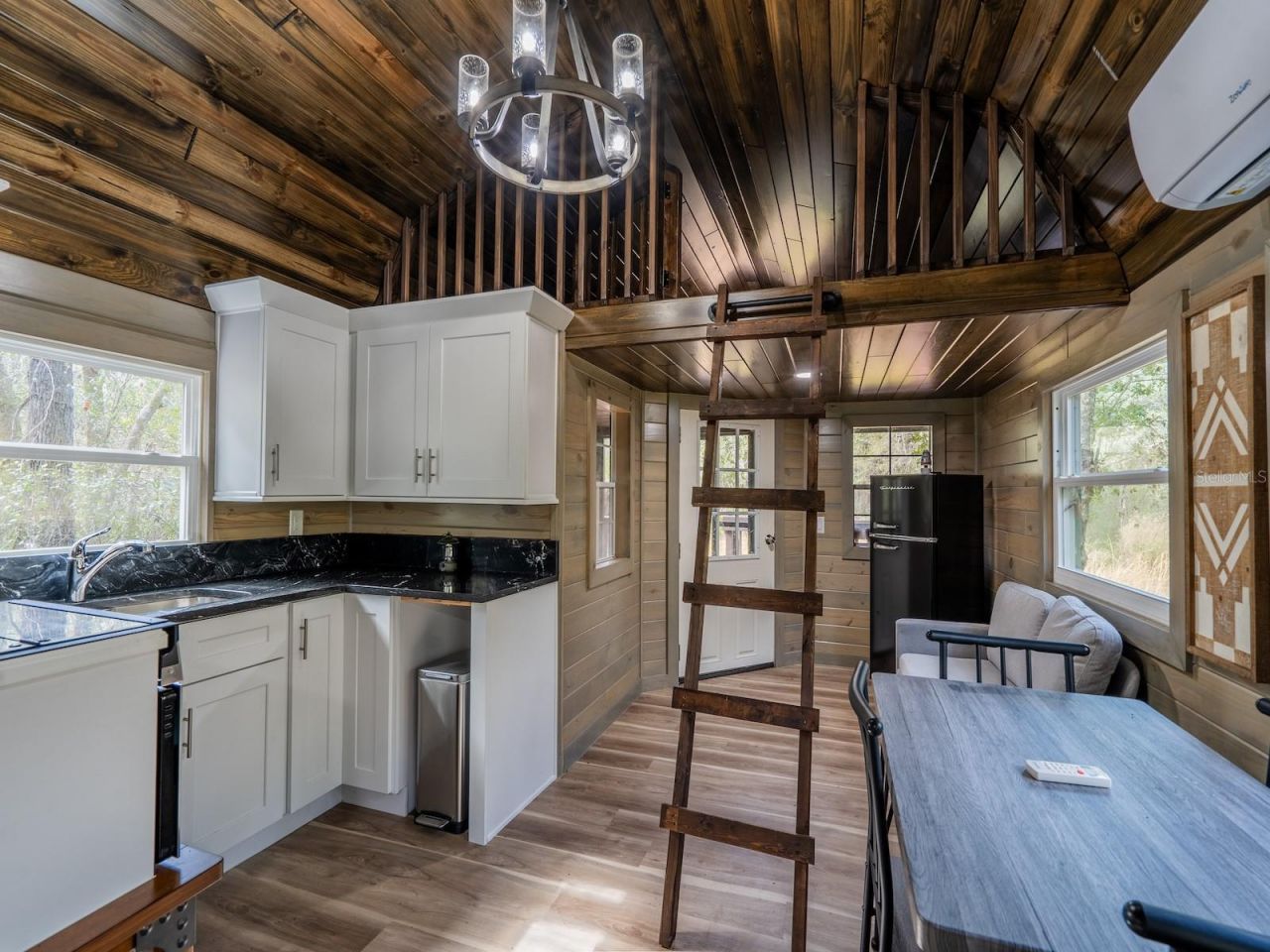 5600 NE Nfr 5, Silver Springs, FL 34488 Photo