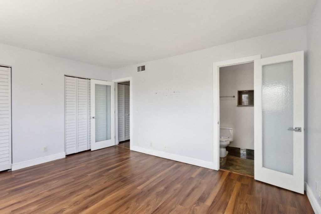 500 NE 12th Avenue, Unit 701, Hallandale Beach, FL 33009 Photo