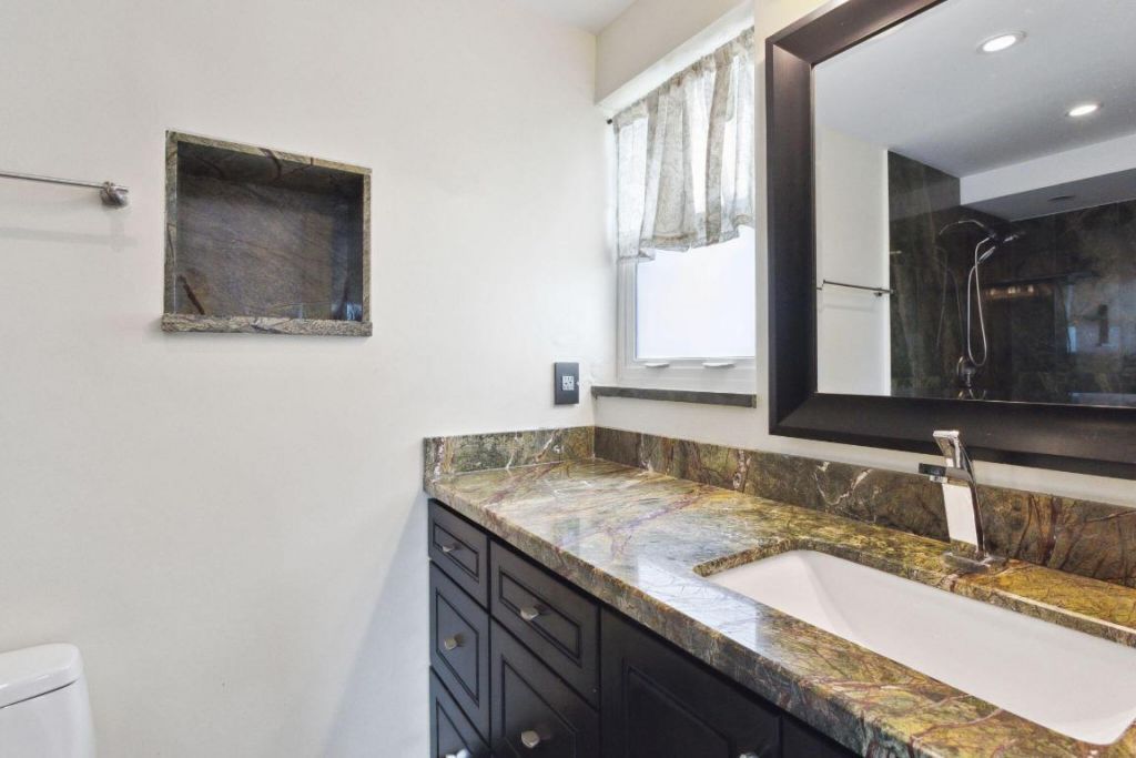 500 NE 12th Avenue, Unit 701, Hallandale Beach, FL 33009 Photo