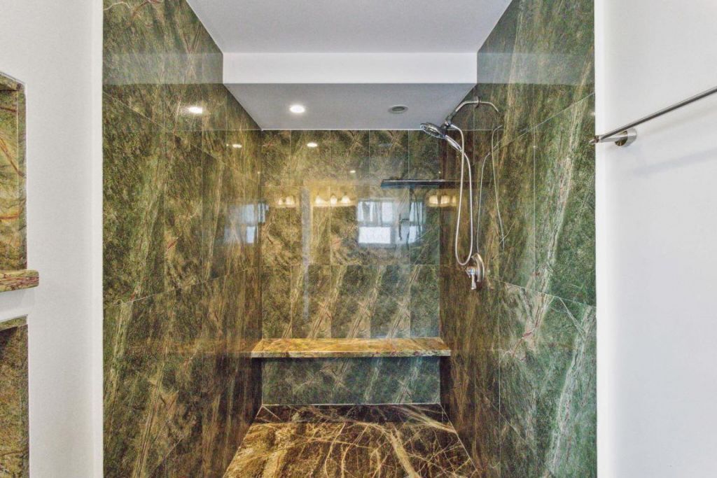 500 NE 12th Avenue, Unit 701, Hallandale Beach, FL 33009 Photo