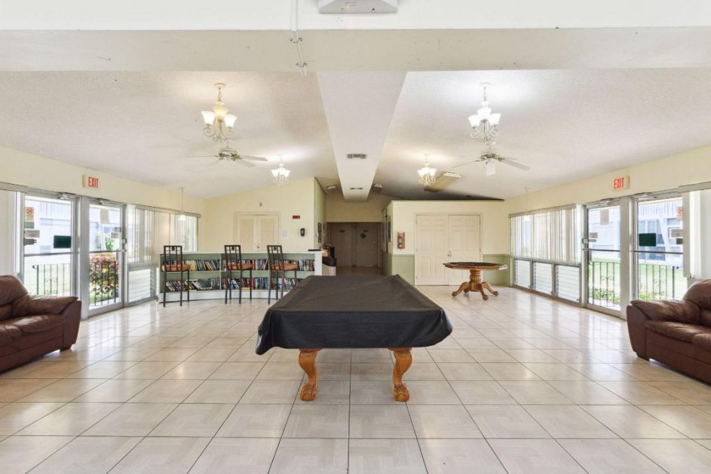 500 NE 12th Avenue, Unit 701, Hallandale Beach, FL 33009 Photo