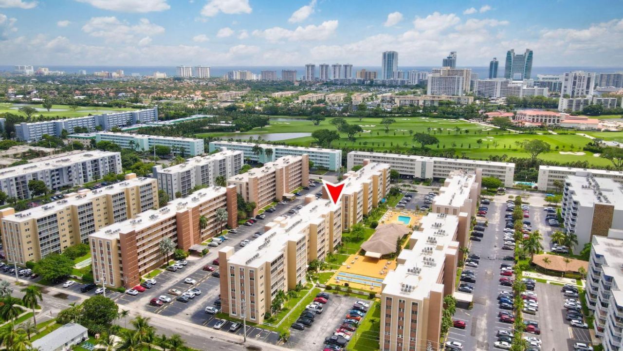 500 NE 12th Avenue, Unit 701, Hallandale Beach, FL 33009 Photo