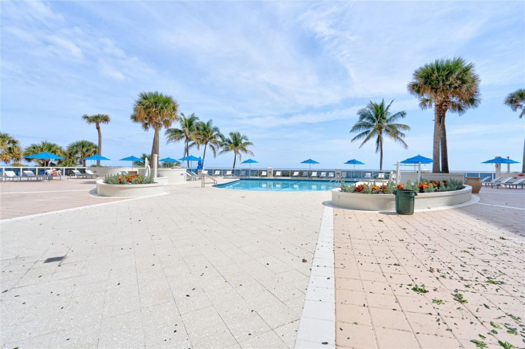 4240 Galt Ocean Drive, Unit 704, Fort Lauderdale, FL 33308 Photo