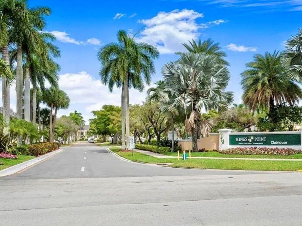 7302 S Devon Drive, Unit 307, Fort Lauderdale, FL 33321 Photo