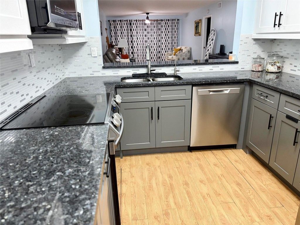 7302 S Devon Drive, Unit 307, Fort Lauderdale, FL 33321 Photo