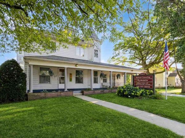 306 W State Street, Williamsburg, IA 52361