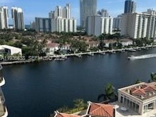 19667 Turnberry Way , Unit 10-L, Aventura, FL 33180