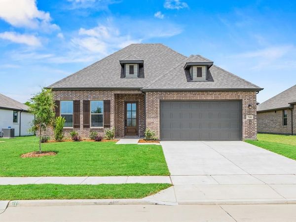 718 Tinsley Meadows Drive, Van Alstyne, TX 75495