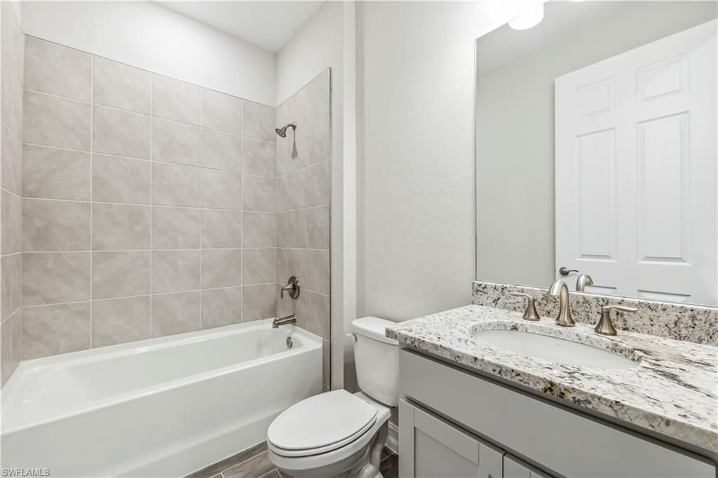 560 Spring Hill Lake Loop, Cape Coral, FL 33993 Photo