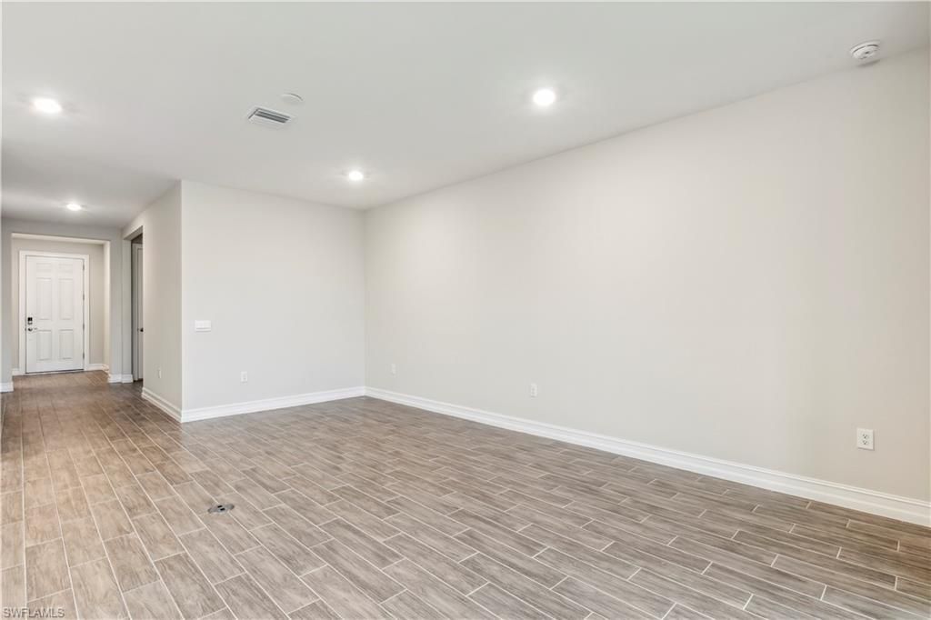 560 Spring Hill Lake Loop, Cape Coral, FL 33993 Photo