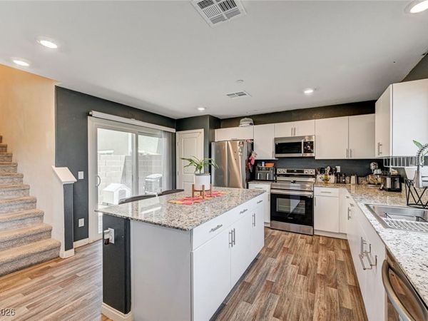 5617 Craftsman Avenue, Las Vegas, NV 89122