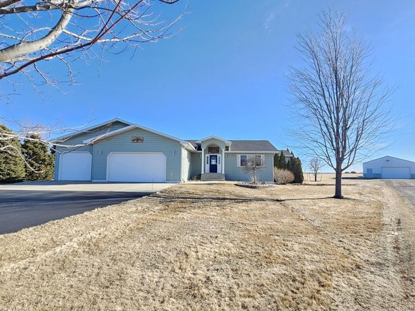 2406 S SERENITY DRIVE, Watertown, SD 57201