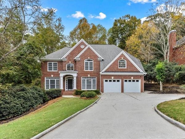 3425 Kingsland Circle, Berkeley Lake, GA 30096