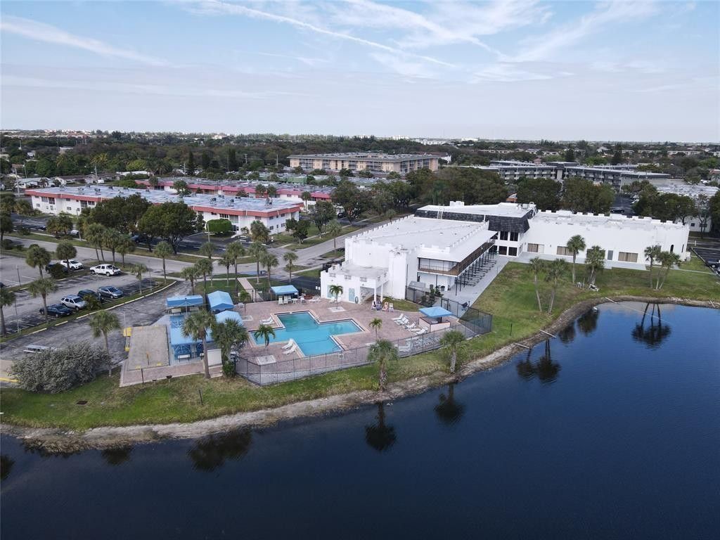 4750 NW 22nd Court, Unit 420, Lauderhill, FL 33313 Photo