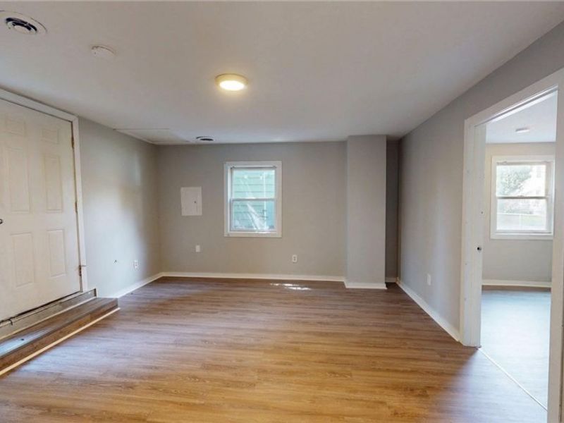 7023 Clark Avenue, Cleveland, OH 44102 Photo 23