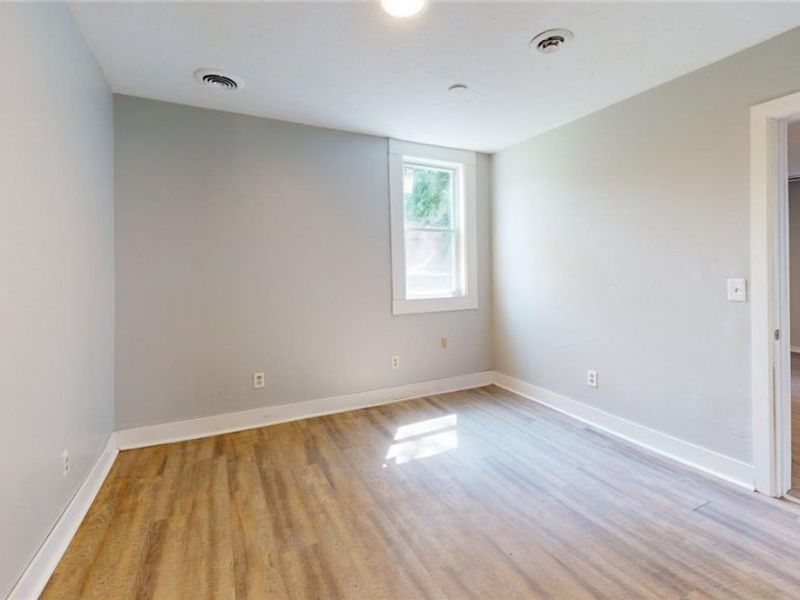 7023 Clark Avenue, Cleveland, OH 44102 Photo 34