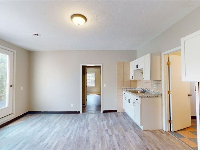 7023 Clark Avenue, Cleveland, OH 44102 Photo 37