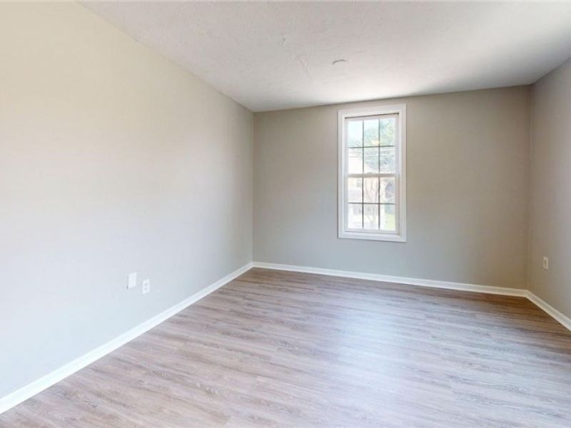 7023 Clark Avenue, Cleveland, OH 44102 Photo 48