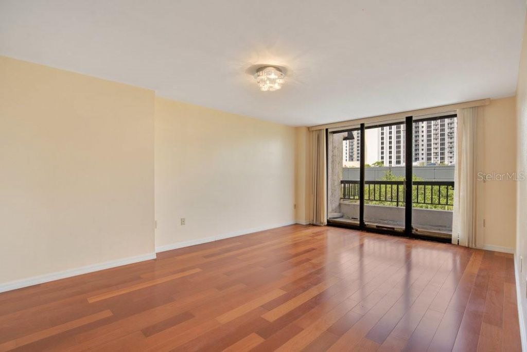 530 E Central Boulevard, Unit 406, Orlando, FL 32801 Photo