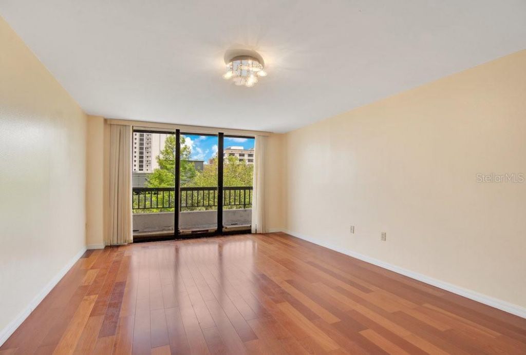 530 E Central Boulevard, Unit 406, Orlando, FL 32801 Photo