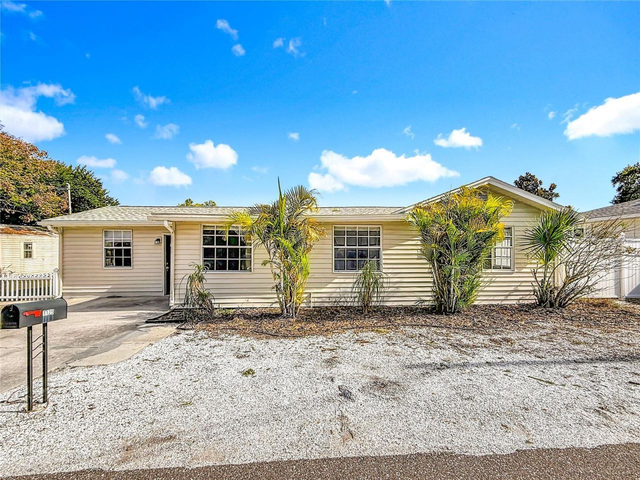 1125 Michigan Drive N, Dunedin, FL 34698 Photo