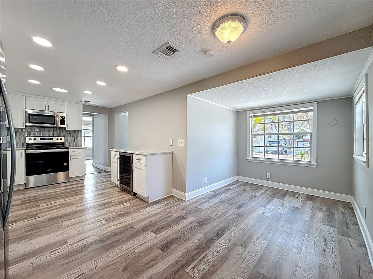 1125 Michigan Drive N, Dunedin, FL 34698 Photo