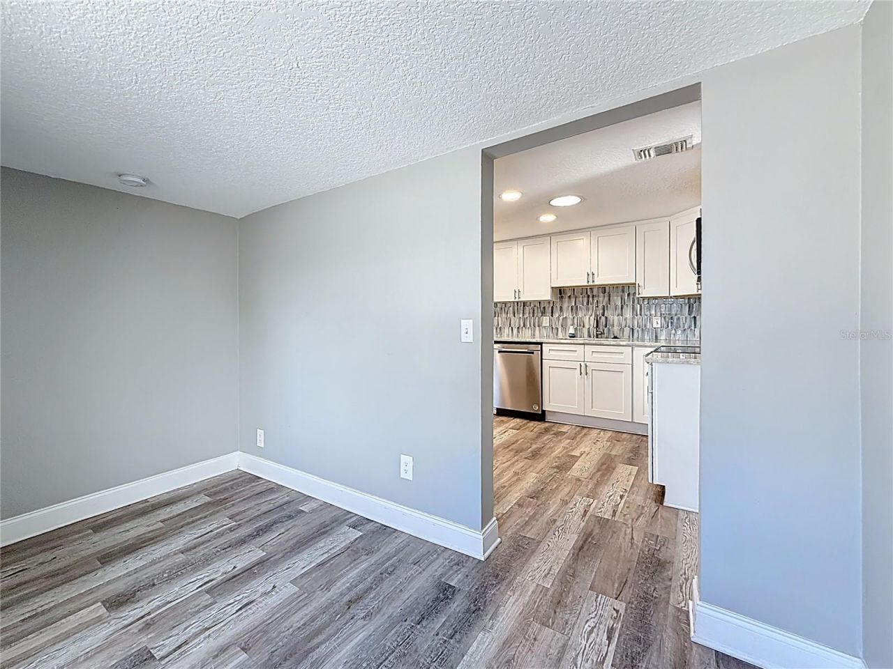 1125 Michigan Drive N, Dunedin, FL 34698 Photo