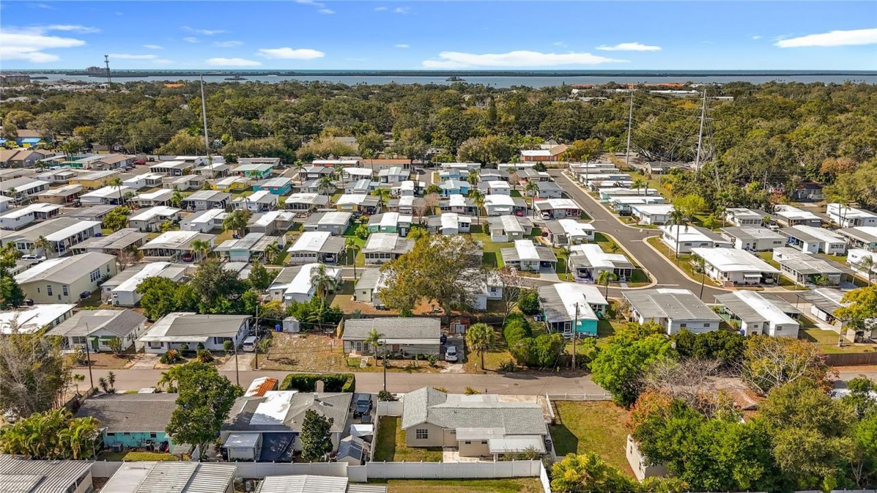 1125 Michigan Drive N, Dunedin, FL 34698 Photo