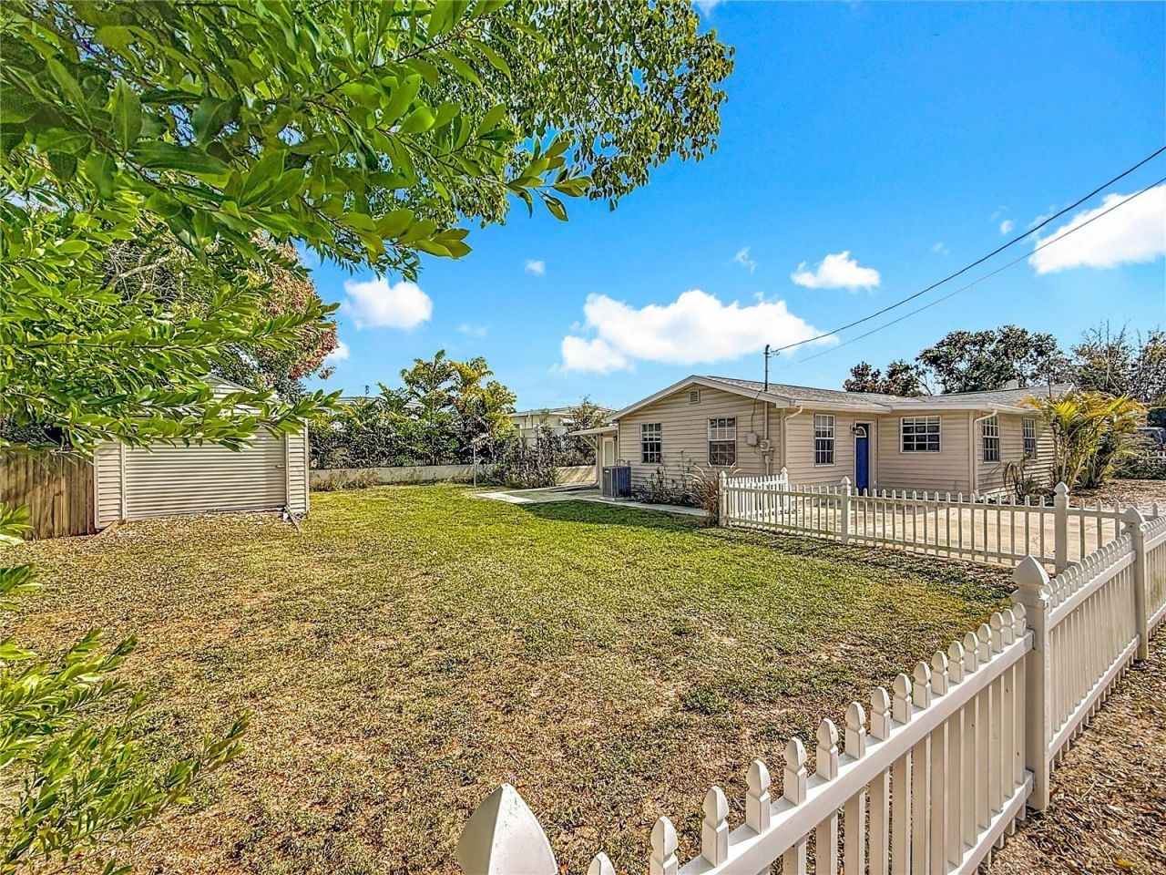 1125 Michigan Drive N, Dunedin, FL 34698 Photo