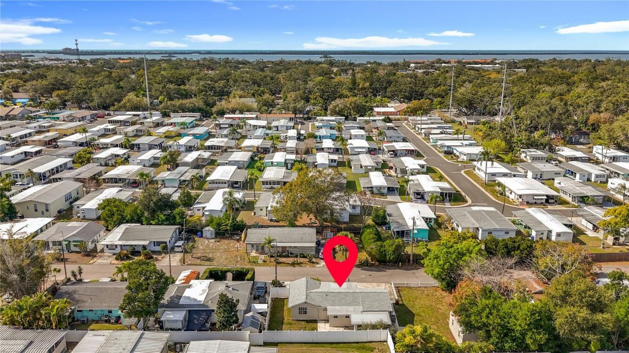 1125 Michigan Drive N, Dunedin, FL 34698 Photo