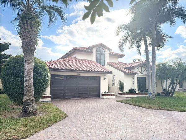 8214 ROLLA COURT, ORLANDO, FL 32836