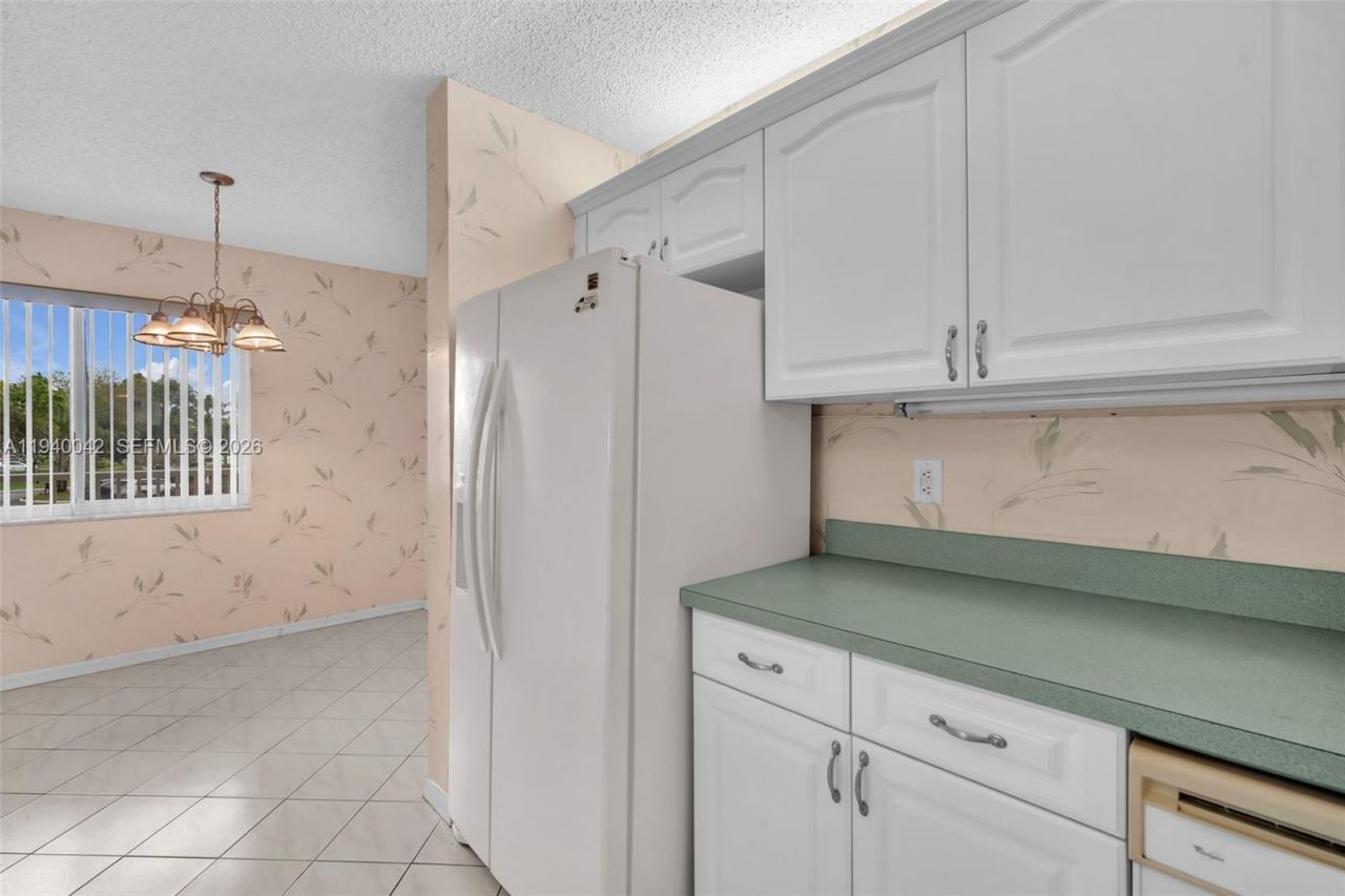 9587 Weldon Circle, Unit B205, Tamarac, FL 33321 Photo