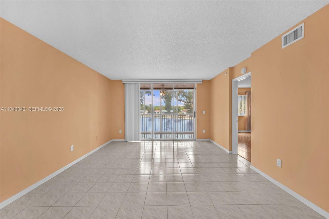 9587 Weldon Circle, Unit B205, Tamarac, FL 33321 Photo